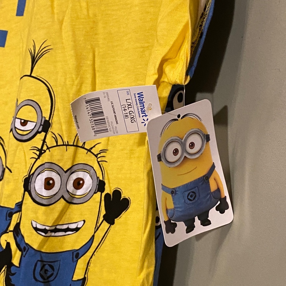 Universal Yellow Minions ‘Can’t Sit With Us’ Sleepwear Nightgown Wmns 14-18 NWT - Picture 4 of 5